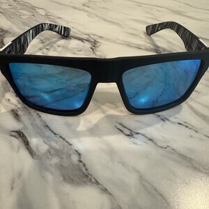 Quiksilver polarized mirror sunglasses.